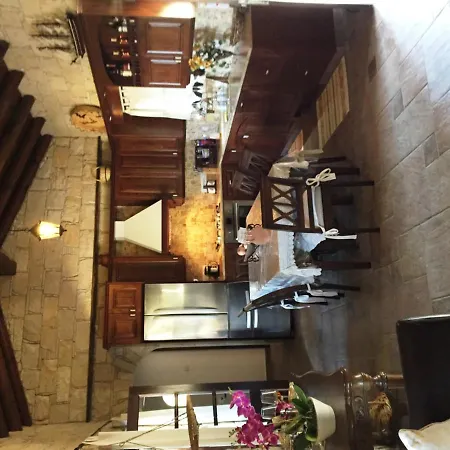 Paradise Traditional House *