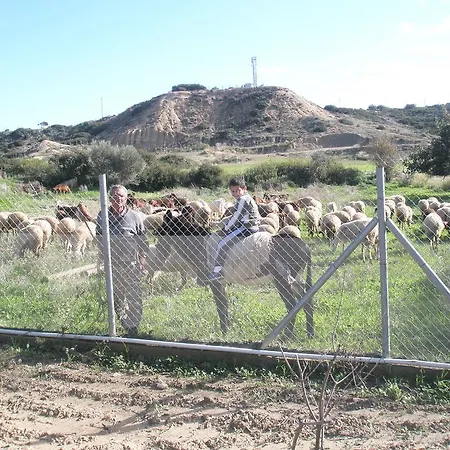 Paradise Traditional House Maroni