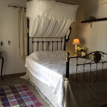 Paradise Traditional House Tatil Evi