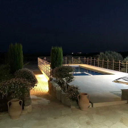 Holiday home Paradise Traditional House Maroni