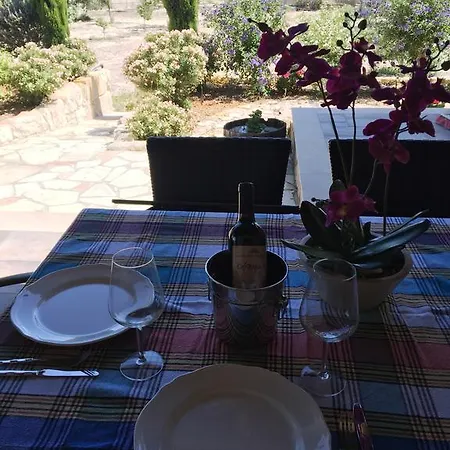 Дом отдыха Paradise Traditional House *