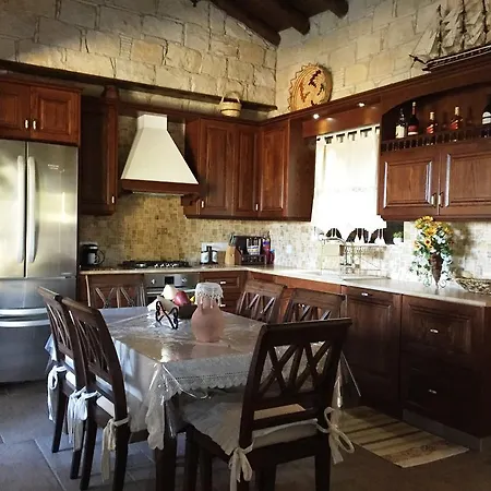 Дом отдыха Paradise Traditional House