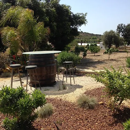 Paradise Traditional House Maroni