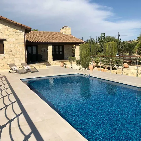 Paradise Traditional House *