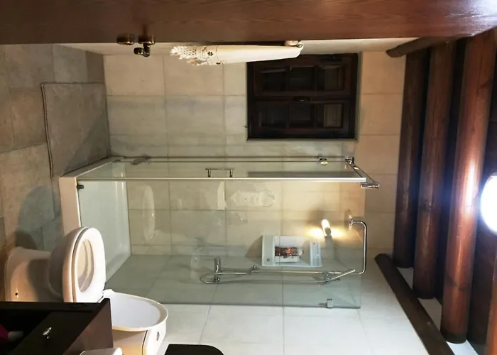 Paradise Traditional House Maroni