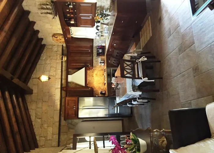 Paradise Traditional House *