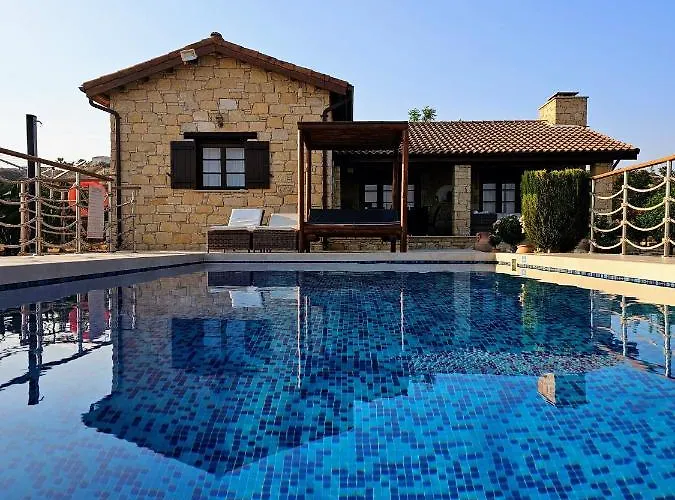 Paradise Traditional House Casa de Férias