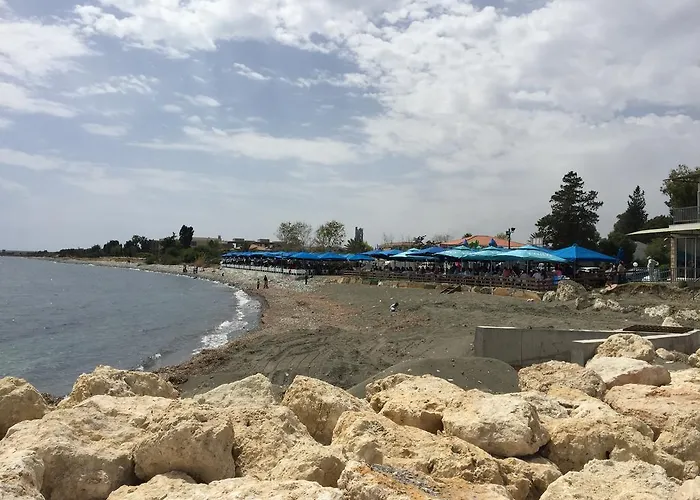 Paradise Traditional House Maroni