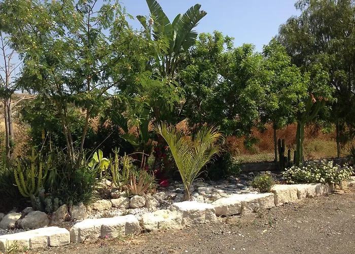 בית נופש Paradise Traditional House Maroni
