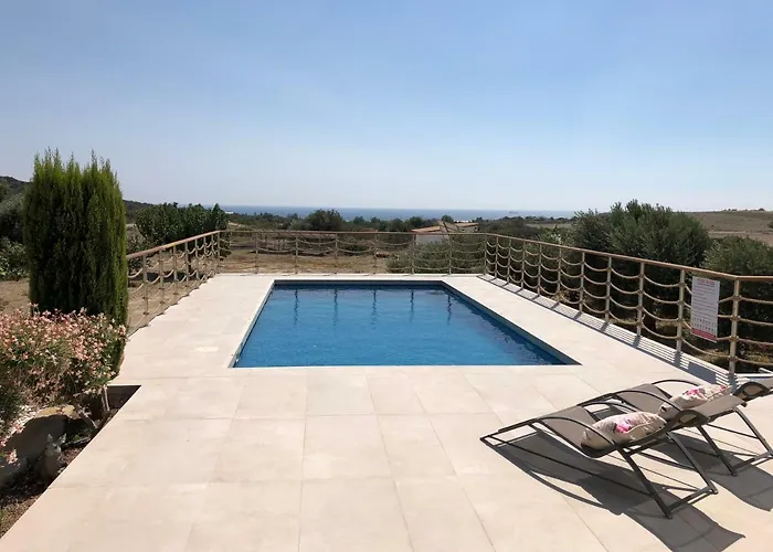 Casa de Férias Paradise Traditional House *