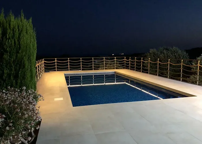 Paradise Traditional House Casa de Férias *